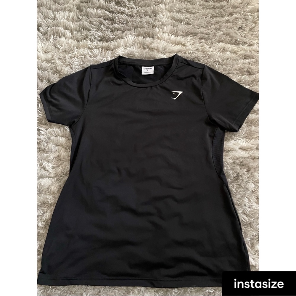**SOLD**Woman’s Gymshark training tee